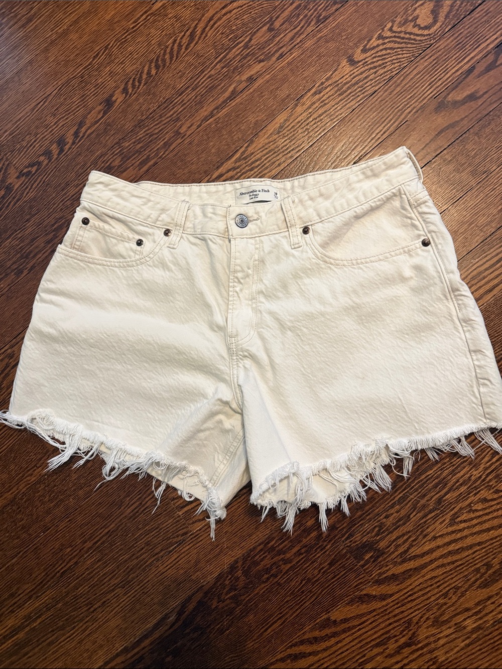 Abercrombie & Fitch The Baggy Low Rise Curve Love Off-White Frayed Hem